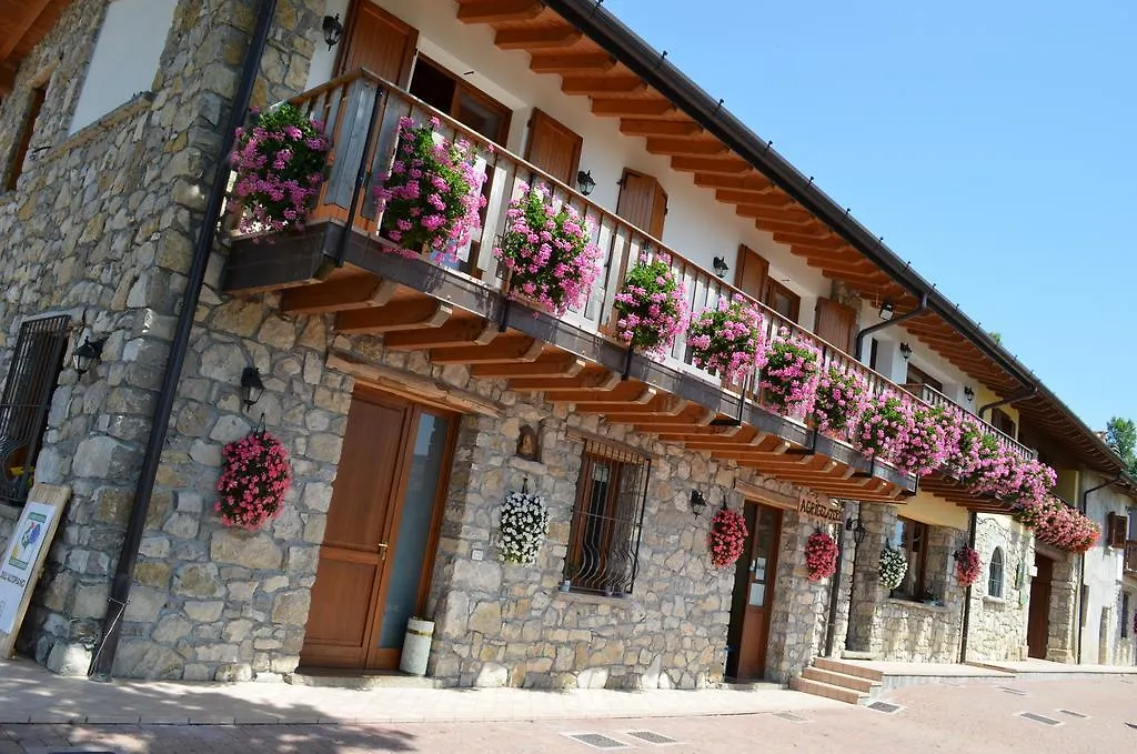 Agriturismo Dell'Altopiano Serle Farm stay
